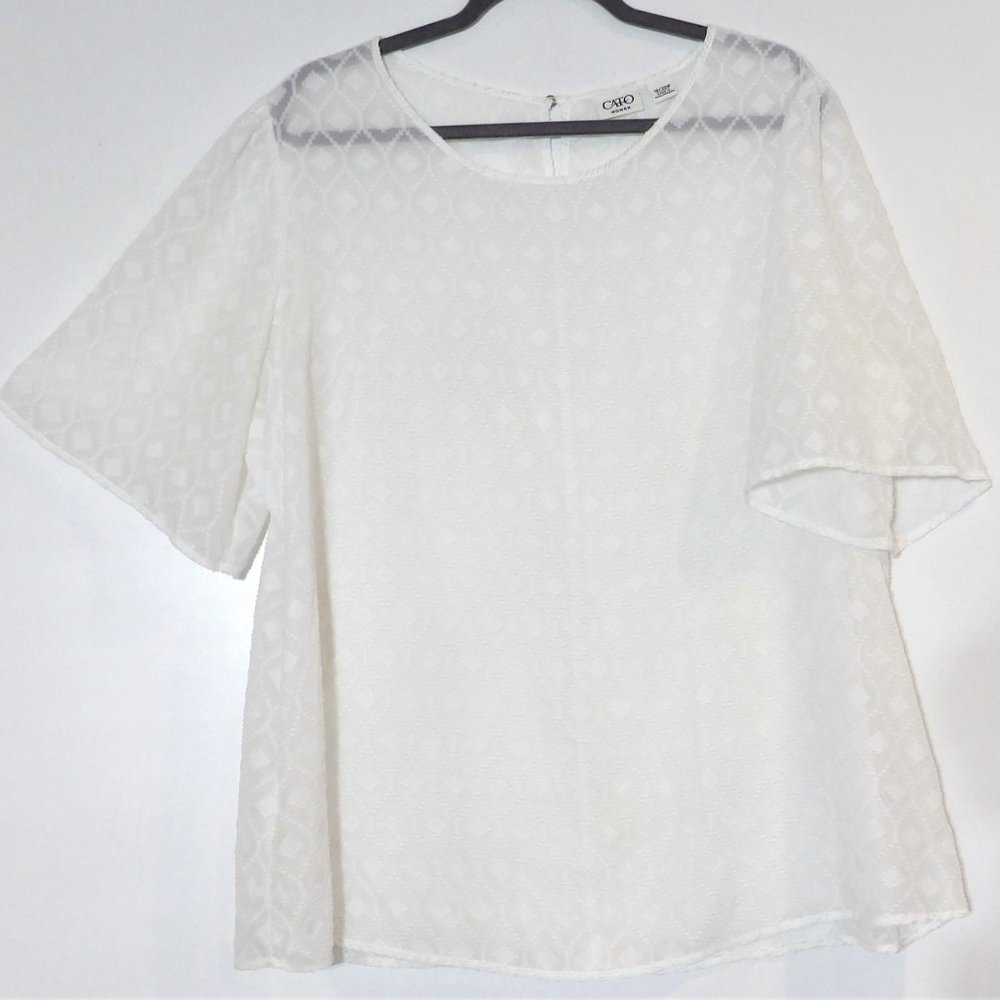 CATO SHEER WHITE PULLOVER WITH EMBOSSED DIAMOND PATTERN 18W-20W